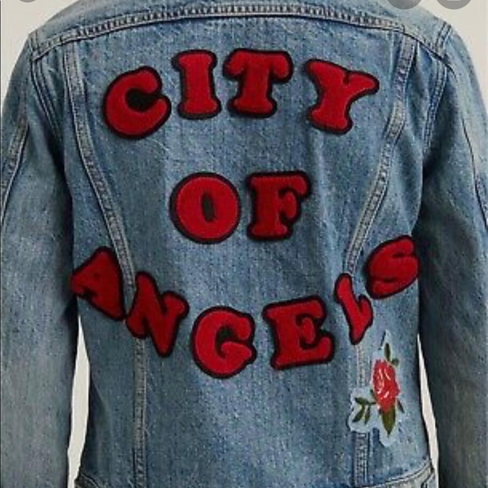 Jean jacket with embroidery